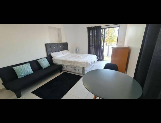 1 BEDROOM PROPERTY TO RENT IN GREENWOOD PARK